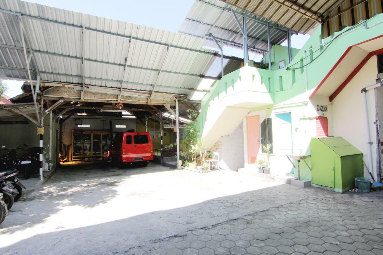 Tiga Dua Homestay Yogyakarta Exteriér fotografie